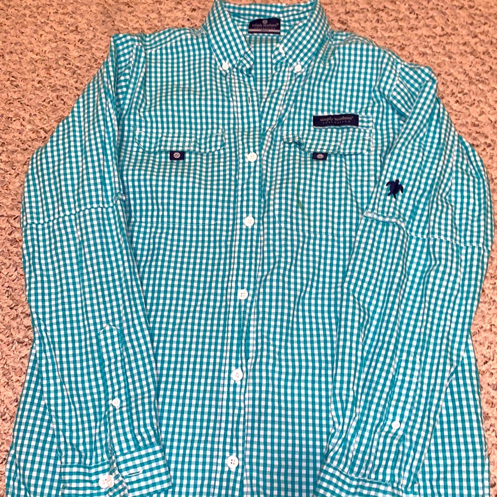 It does have a green maker stain on the left pocket
